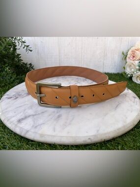 Kurt Geiger London Eagle Buckle Quilted Leather
Belt 
$68
Color: Dark Camel XS